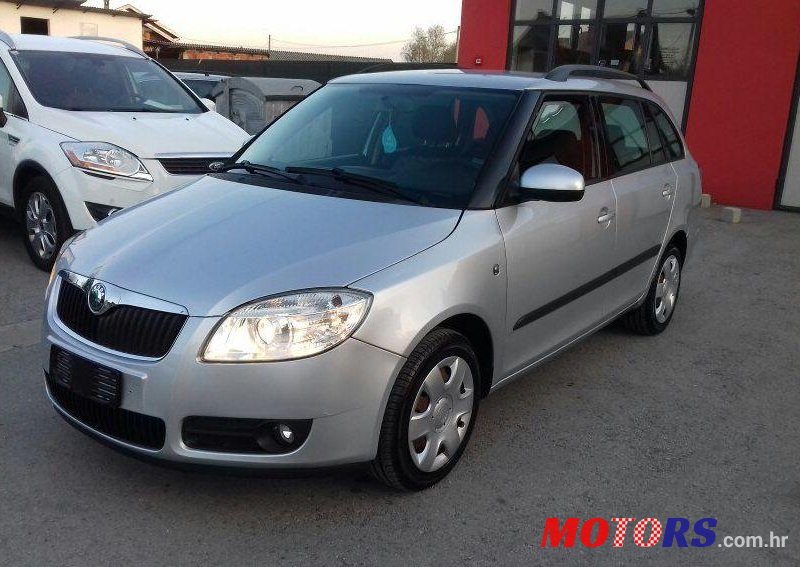 2011' Skoda Fabia Combi 1,4 photo #1