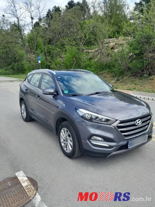 2016' Hyundai Tucson 1.7 Crdi photo #3