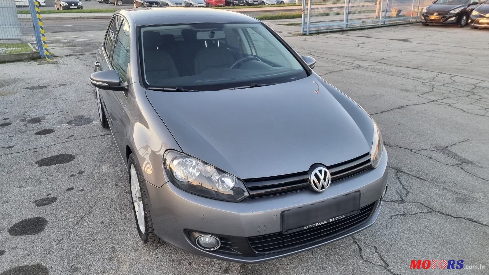 2011' Volkswagen Golf VI 1,6 Tdi photo #3