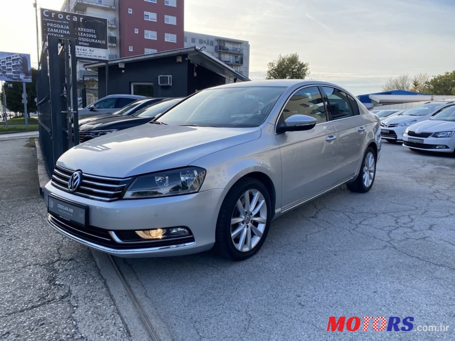 2012' Volkswagen Passat photo #3