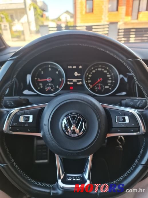 2013' Volkswagen Golf 7 photo #4