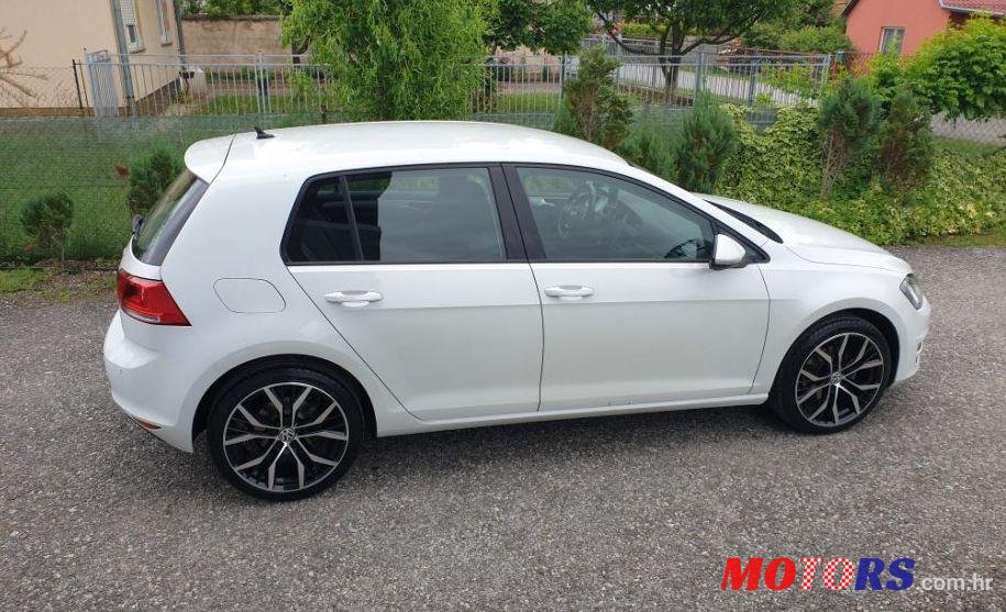 2015' Volkswagen Golf VII photo #1