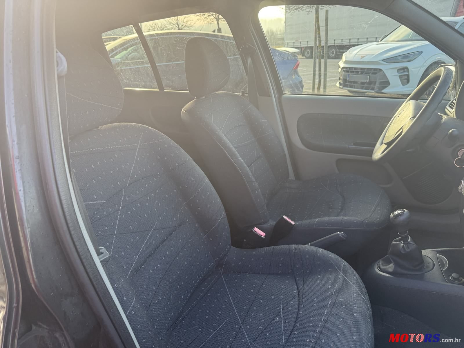 2003' Renault Clio 1,5 Dci photo #6