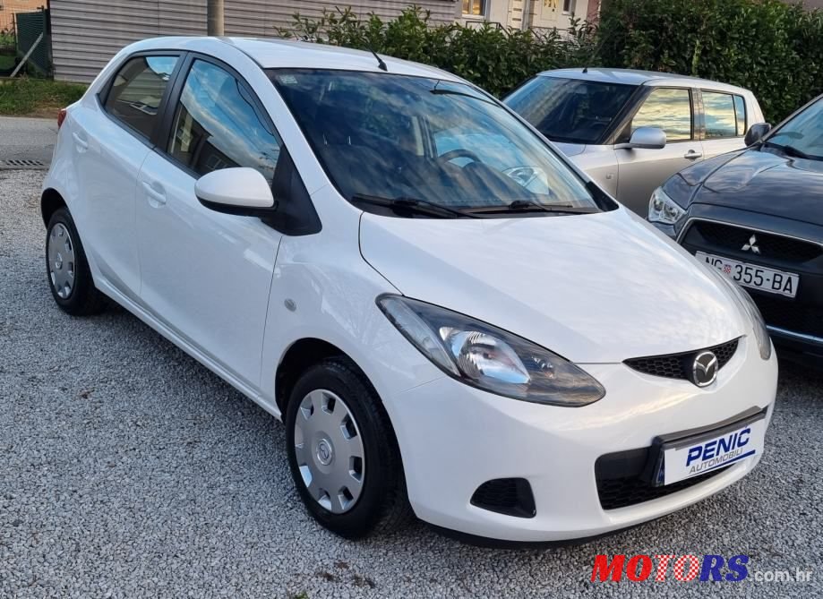 2009' Mazda 2 1,3 I Ce photo #1