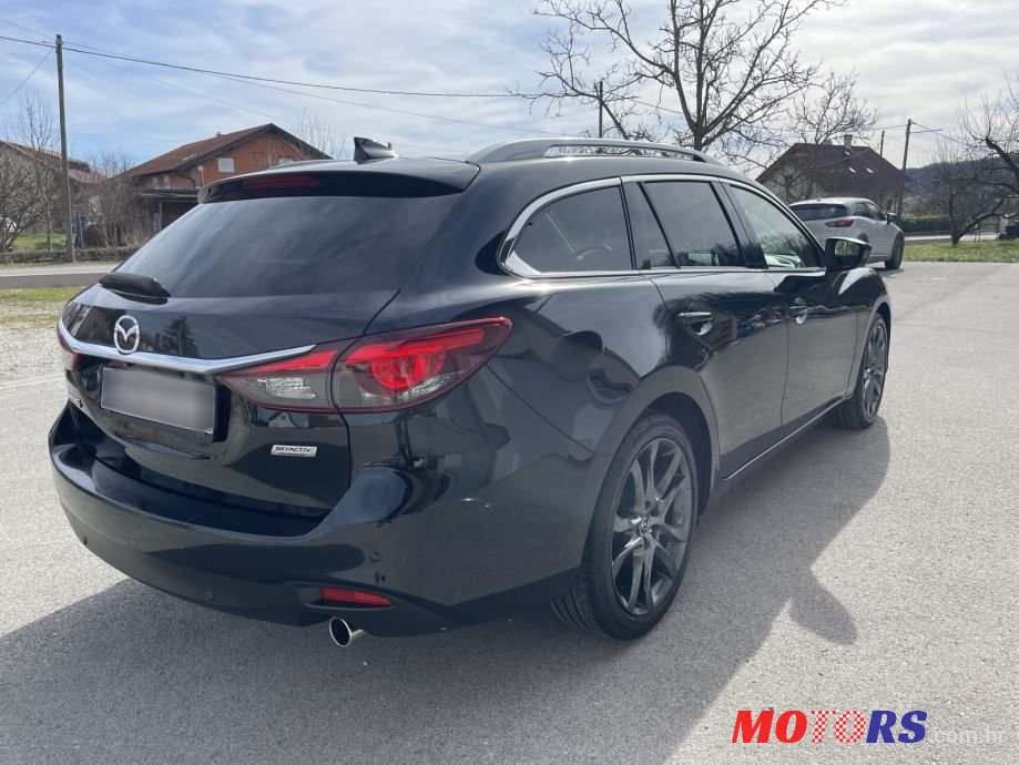 2017' Mazda 6 Sport Combi photo #6