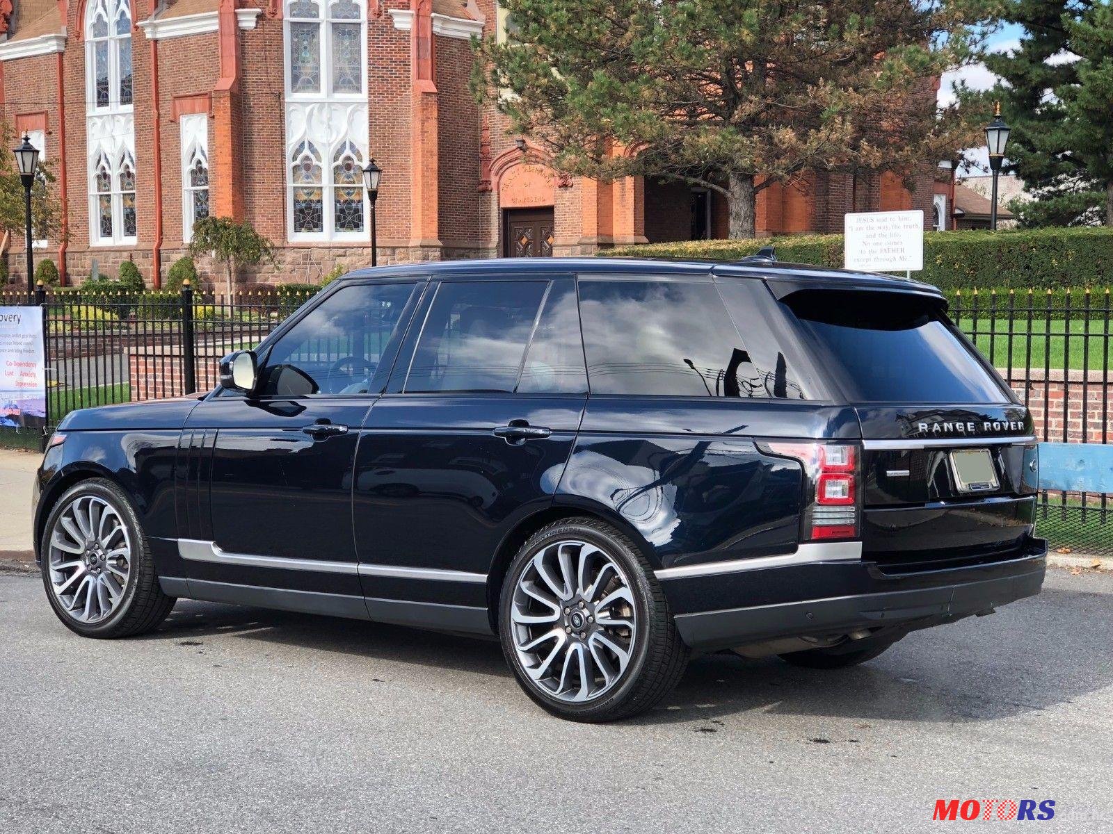 2016' Land Rover Range Rover photo #2