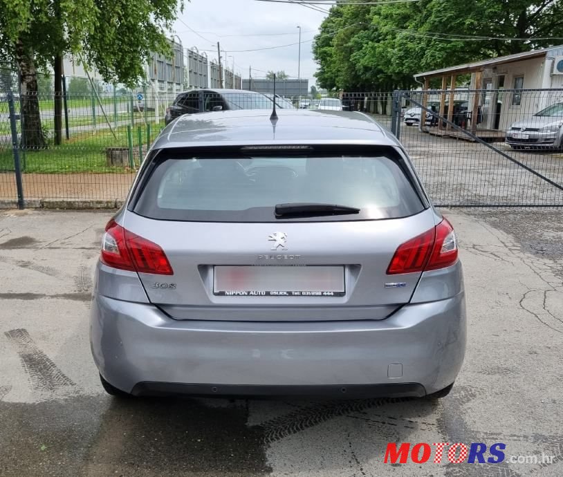 2016' Peugeot 308 photo #5