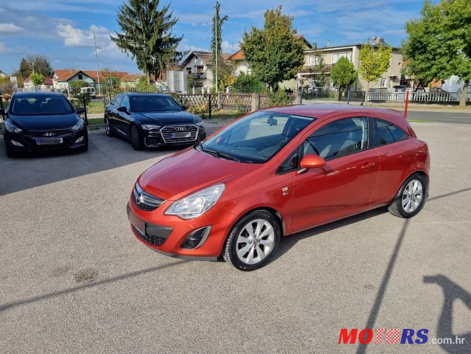 2013' Opel Corsa 1,2 16V photo #1