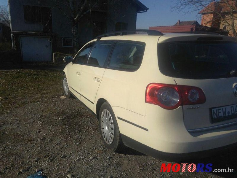 2010' Volkswagen Passat Variant 2,0 Tdi photo #1