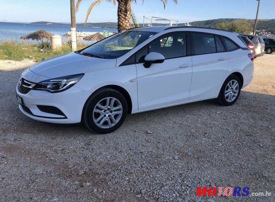 2019' Opel Astra Karavan 1.6 Diesel photo #1