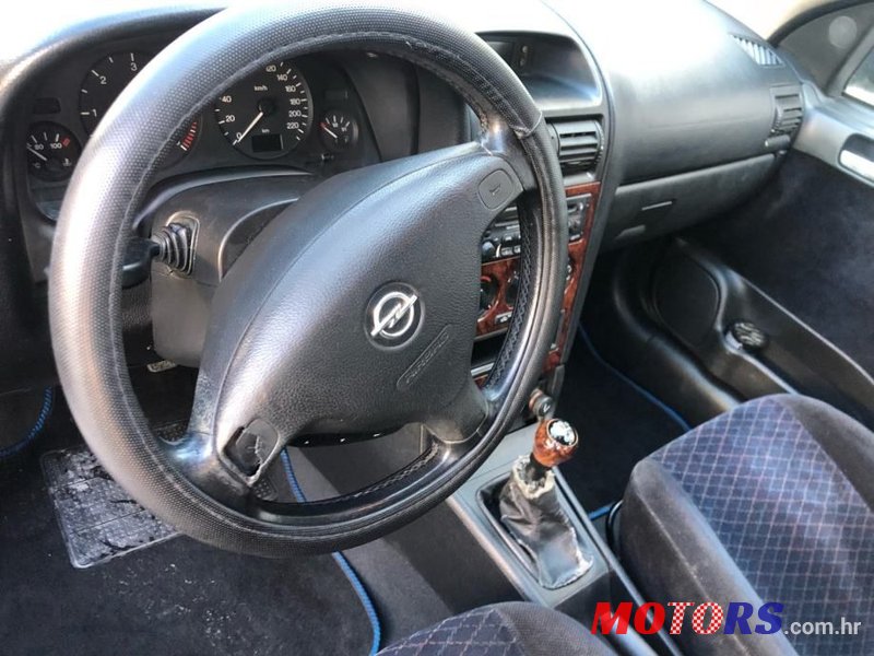 2001' Opel Astra 1,7 Dt photo #4