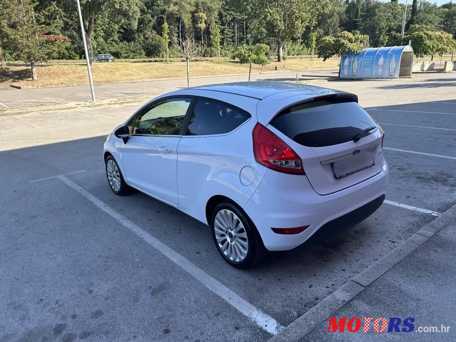 2009' Ford Fiesta photo #5