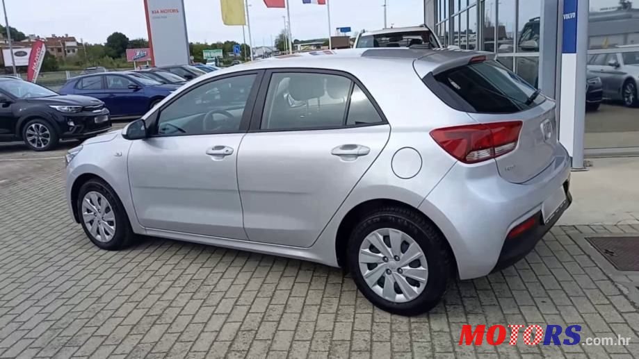 2022' Kia Rio photo #6