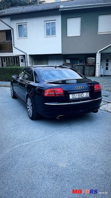 2004' Audi A8 4,2 V8 photo #2