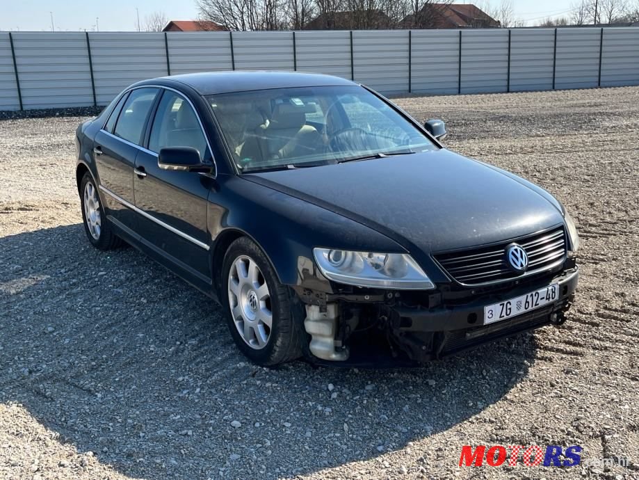2004' Volkswagen Phaeton 3,2 V6 photo #1