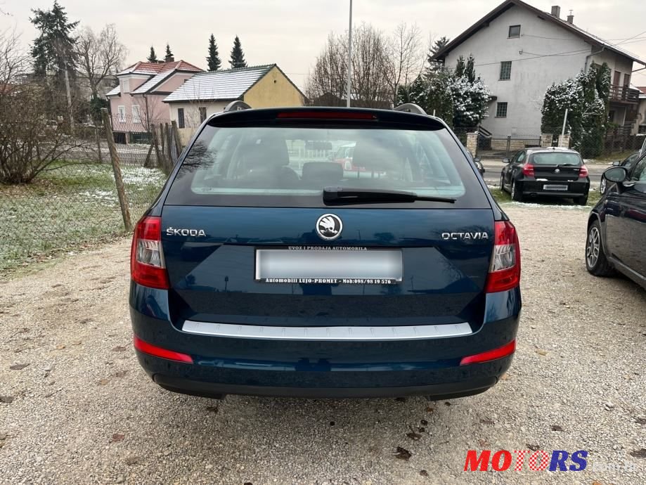 2013' Skoda Octavia Combi photo #6