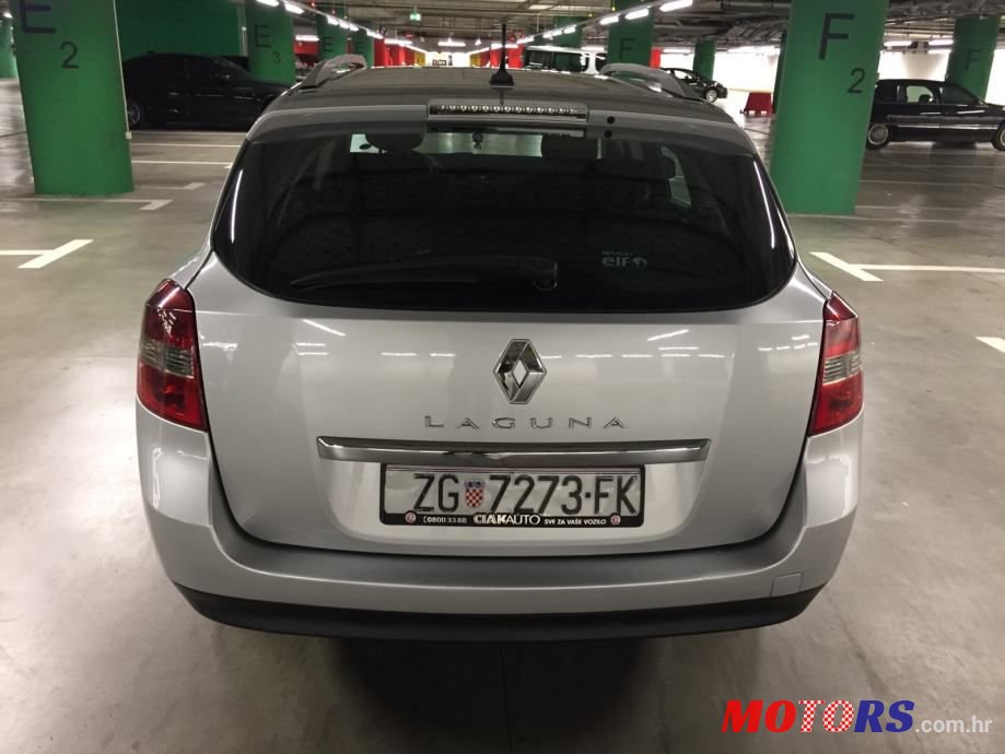 2009' Renault Laguna Grandtour photo #4