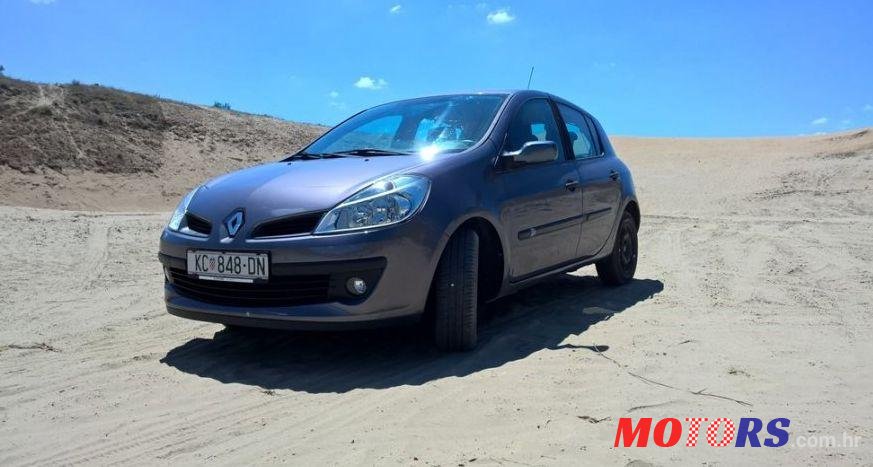 2007' Renault Clio 1,2 16V photo #2