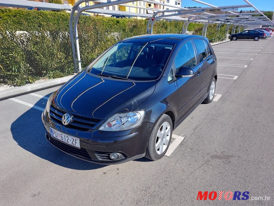 2008' Volkswagen Golf Plus 1,9 Tdi photo #1