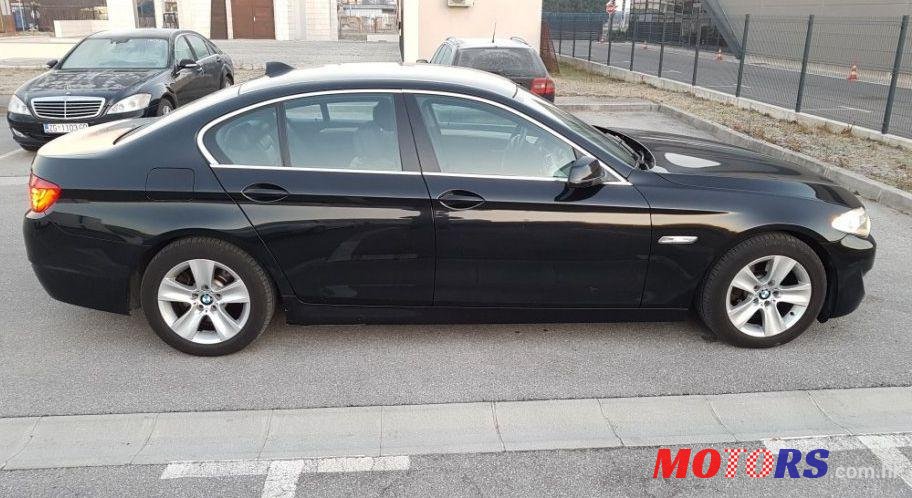 2011' BMW Serija 5 520D photo #1