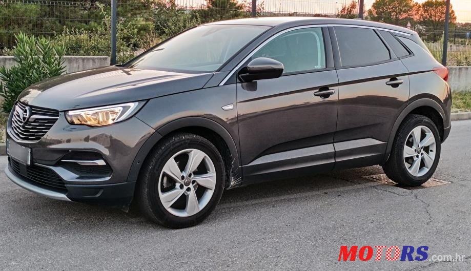 2018' Opel Grandland photo #3