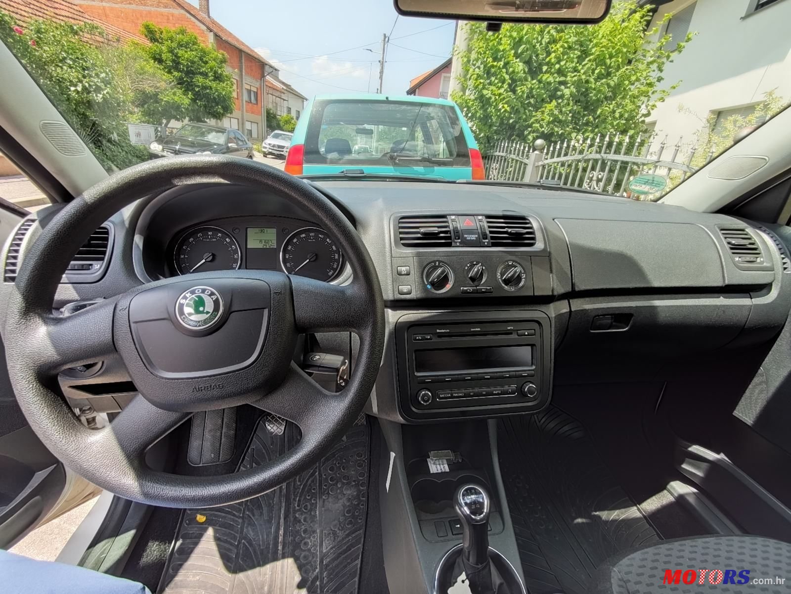 2011' Skoda Fabia Combi photo #4