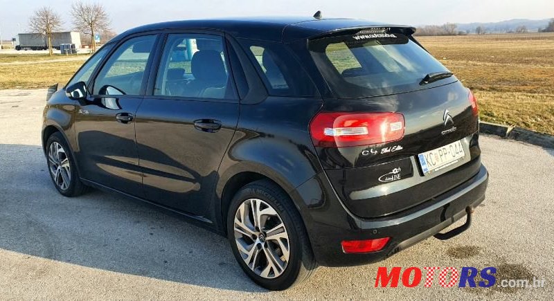 2015' Citroen C4 Picasso photo #4