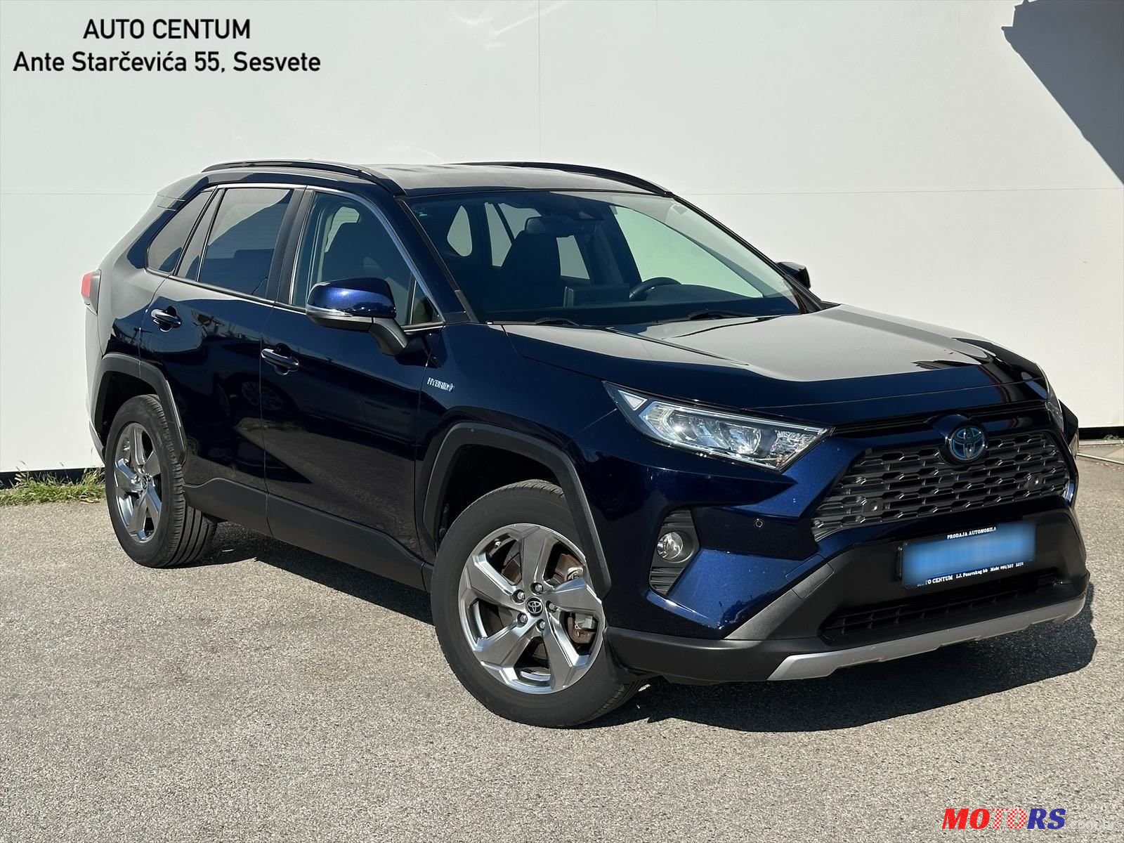 2021' Toyota RAV4 Hybrid photo #2