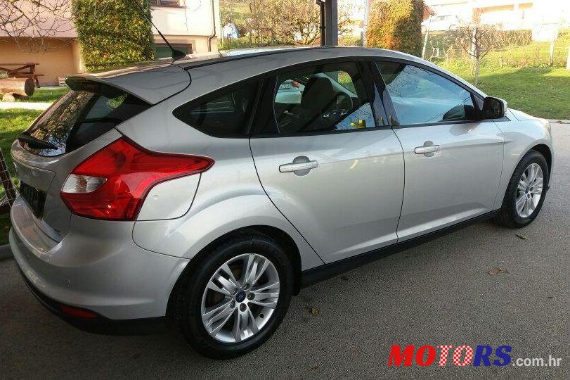 2011' Ford Focus 1,6 Sport photo #2