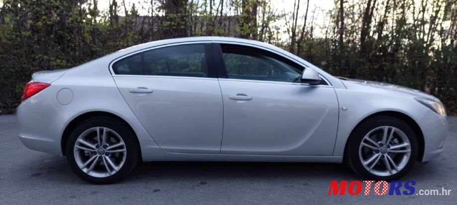2011' Opel Insignia 2,0 Cdti Sport photo #3