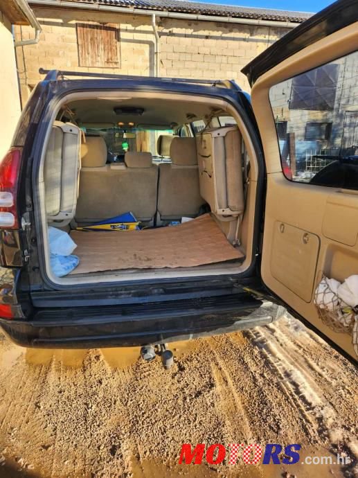 2006' Toyota Land Cruiser photo #6