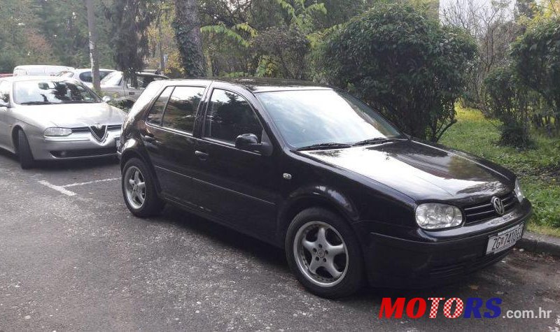 2001' Volkswagen Golf IV 1,9 Tdi photo #1