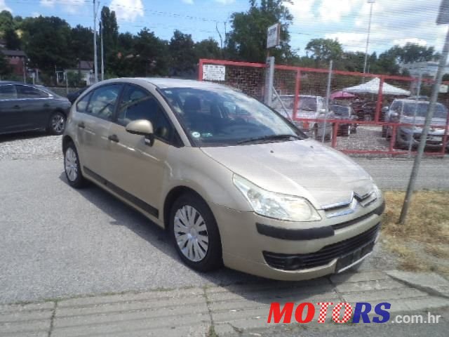 2006' Citroen C4 1,4 I 16V Sx photo #1