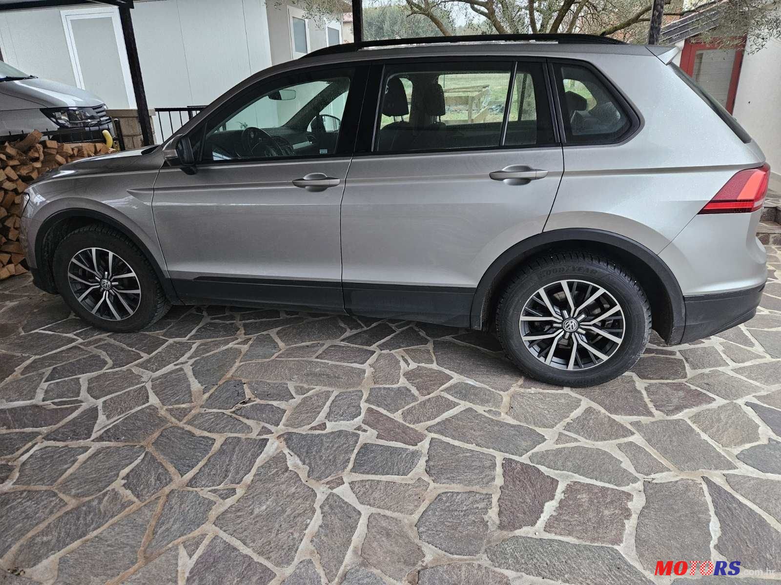 2017' Volkswagen Tiguan 2,0 Tdi Bmt photo #1
