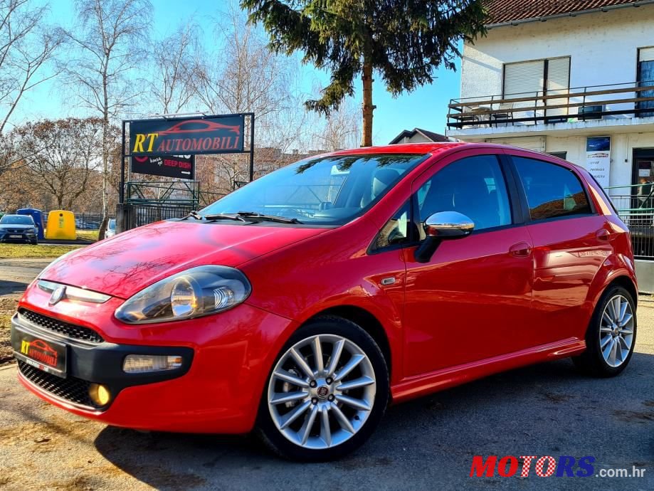 2010' Fiat Punto Evo photo #1