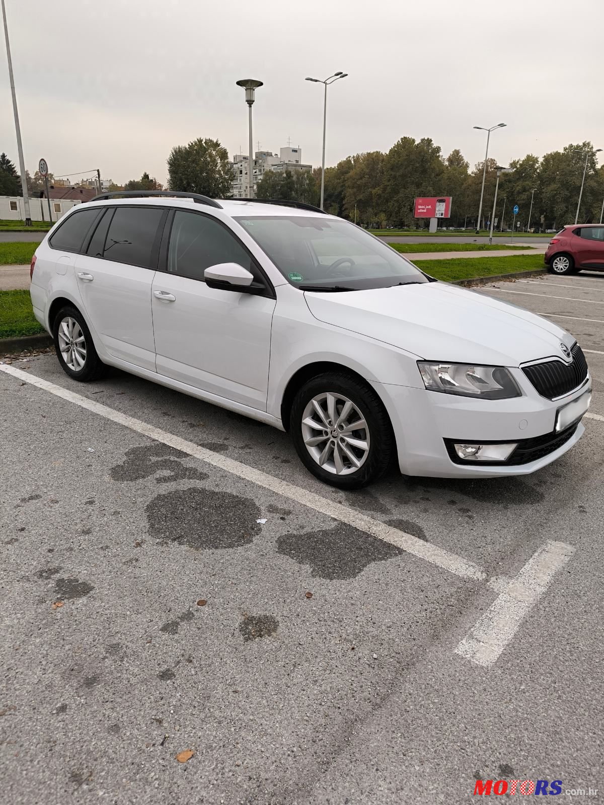 2015' Skoda Octavia Combi photo #2