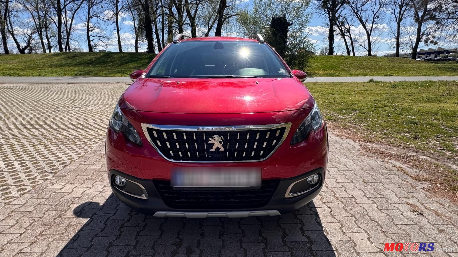 2018' Peugeot 2008 1,2 Puretech photo #2