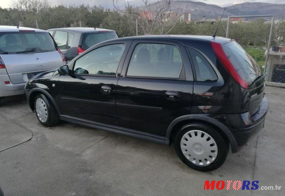 2004' Opel Corsa 1,2 16V photo #1