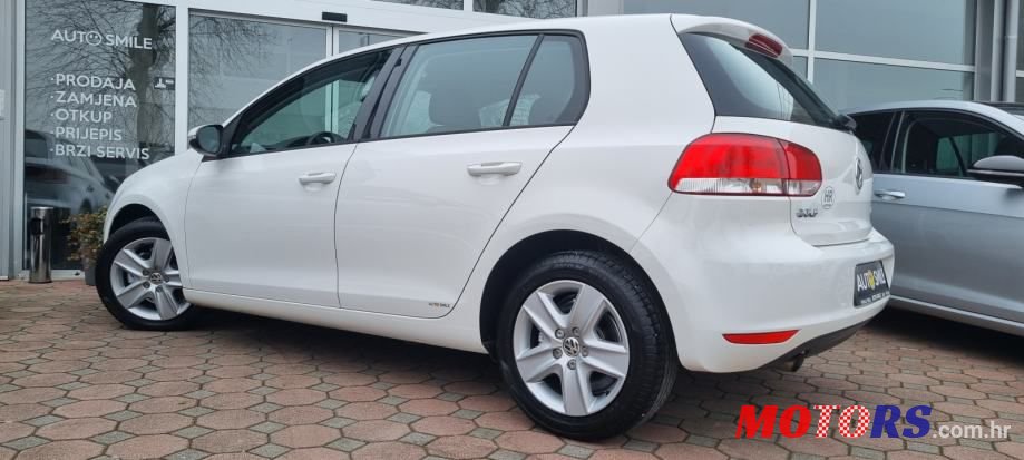2010' Volkswagen Golf 6 1,6 Tdi photo #5