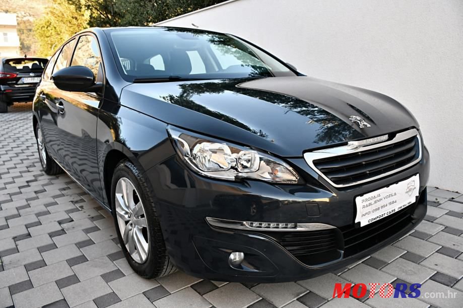 2016' Peugeot 308 photo #2
