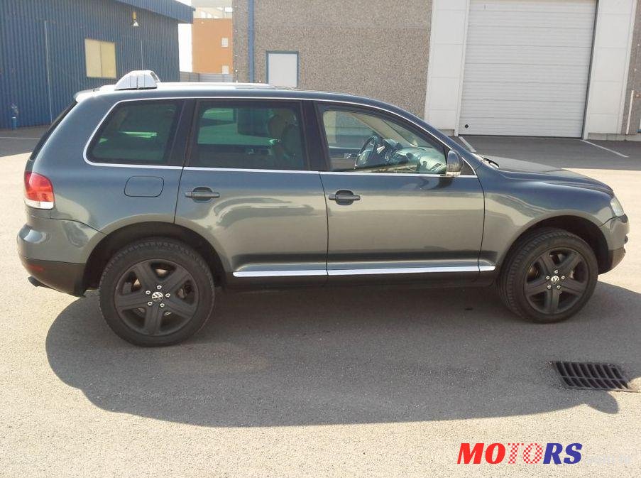 2003' Volkswagen Touareg 5,0 V10 TDI photo #2