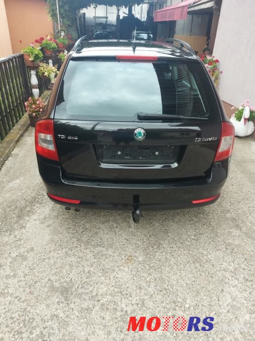 2010' Skoda Octavia Combi photo #4