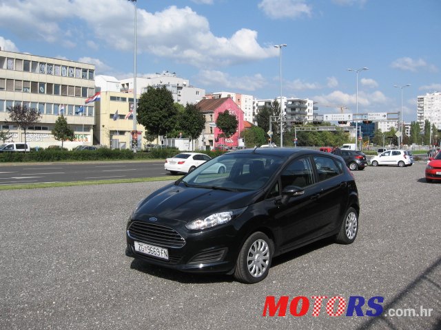 2014' Ford Fiesta photo #3