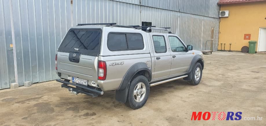 2006' Nissan Navara 4X4 photo #2
