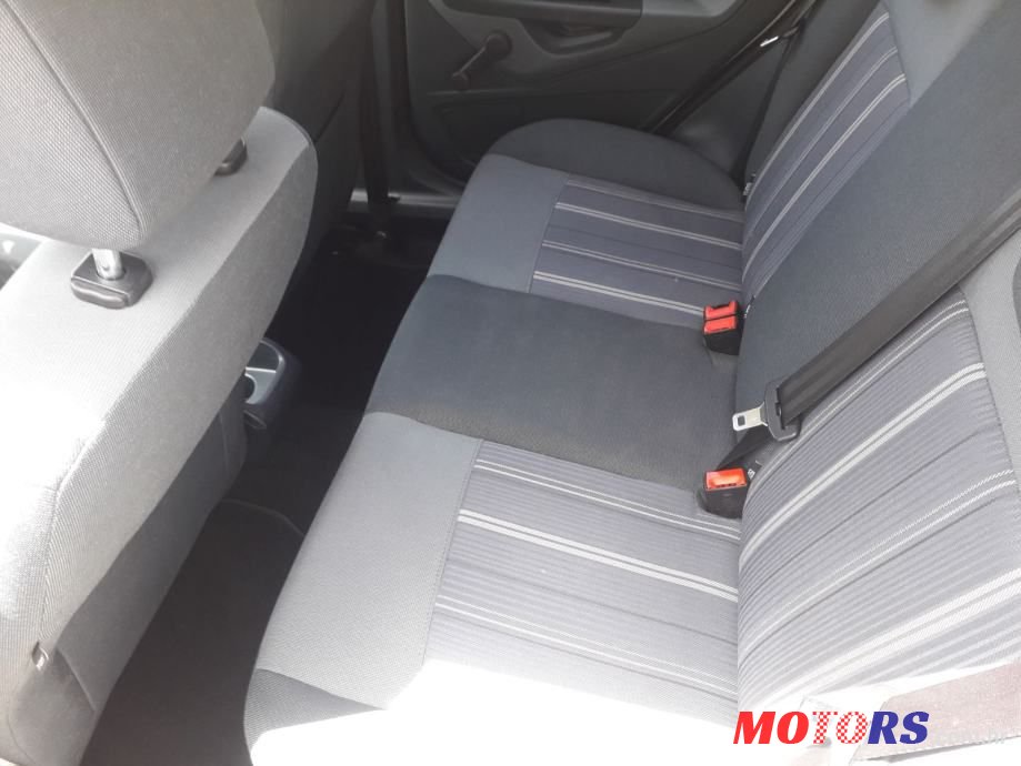 2010' Ford Fiesta 1,6 photo #4