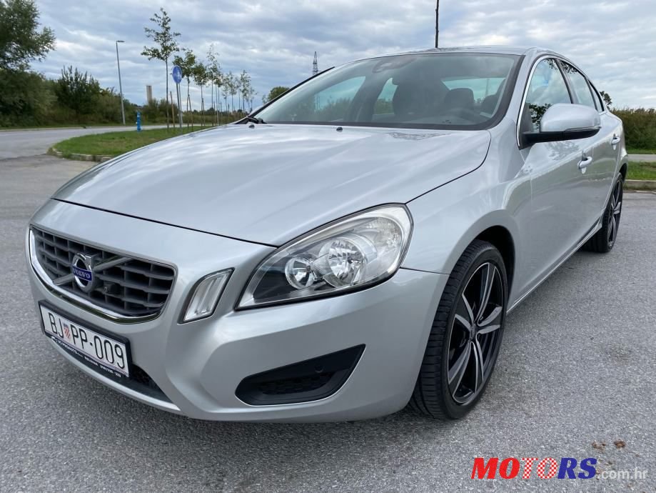 2010' Volvo S60 D3 photo #1