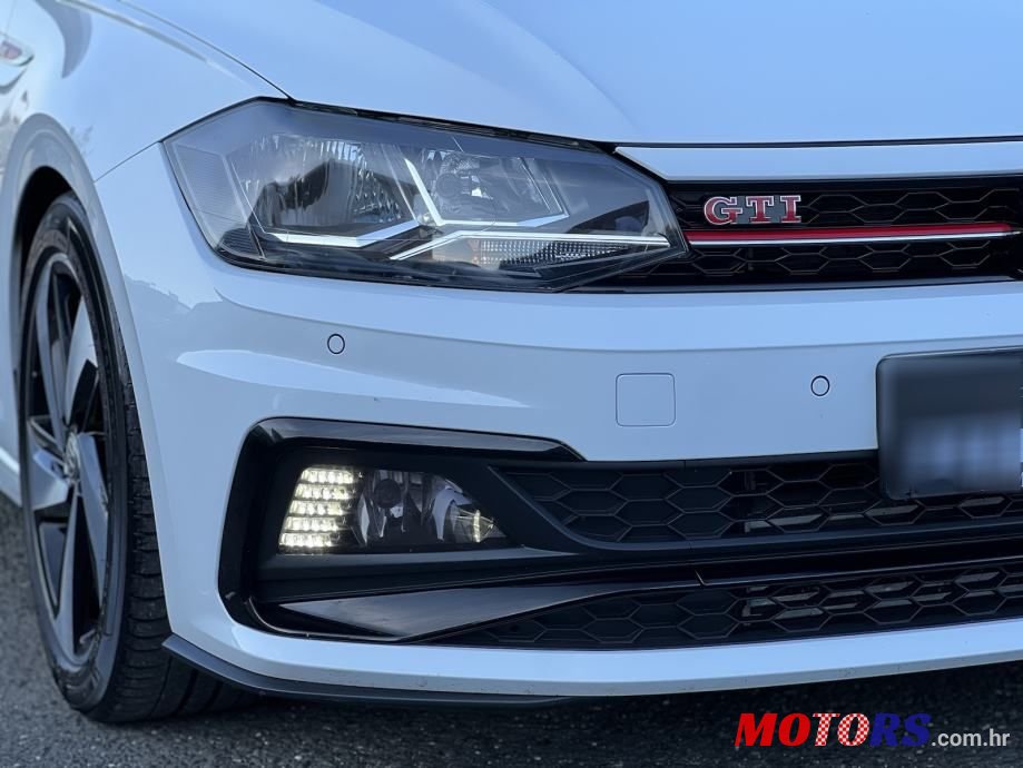 2019' Volkswagen Polo Gti photo #4