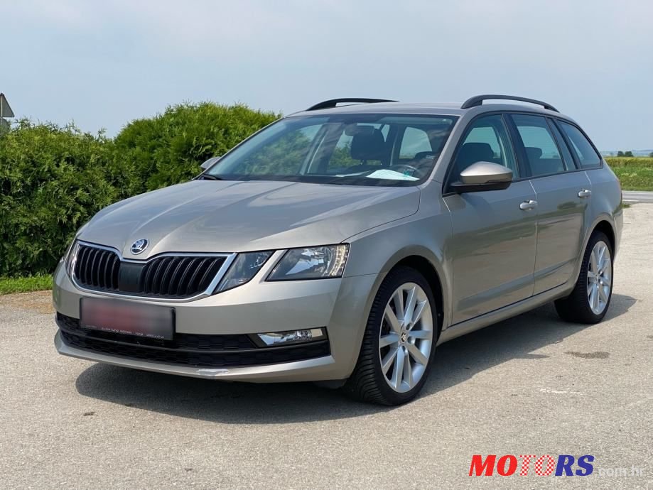 2019' Skoda Octavia Combi photo #1