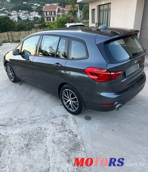 2019' BMW Serija 2 216D photo #5