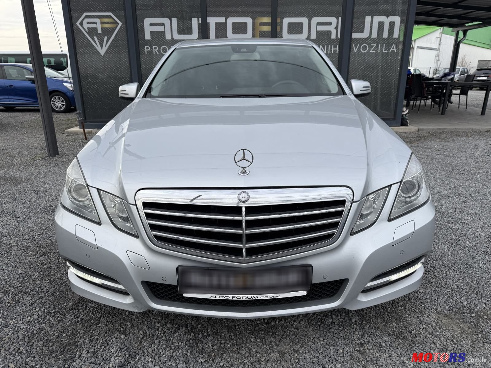 2011' Mercedes-Benz E-Klasa 200 Cdi photo #2